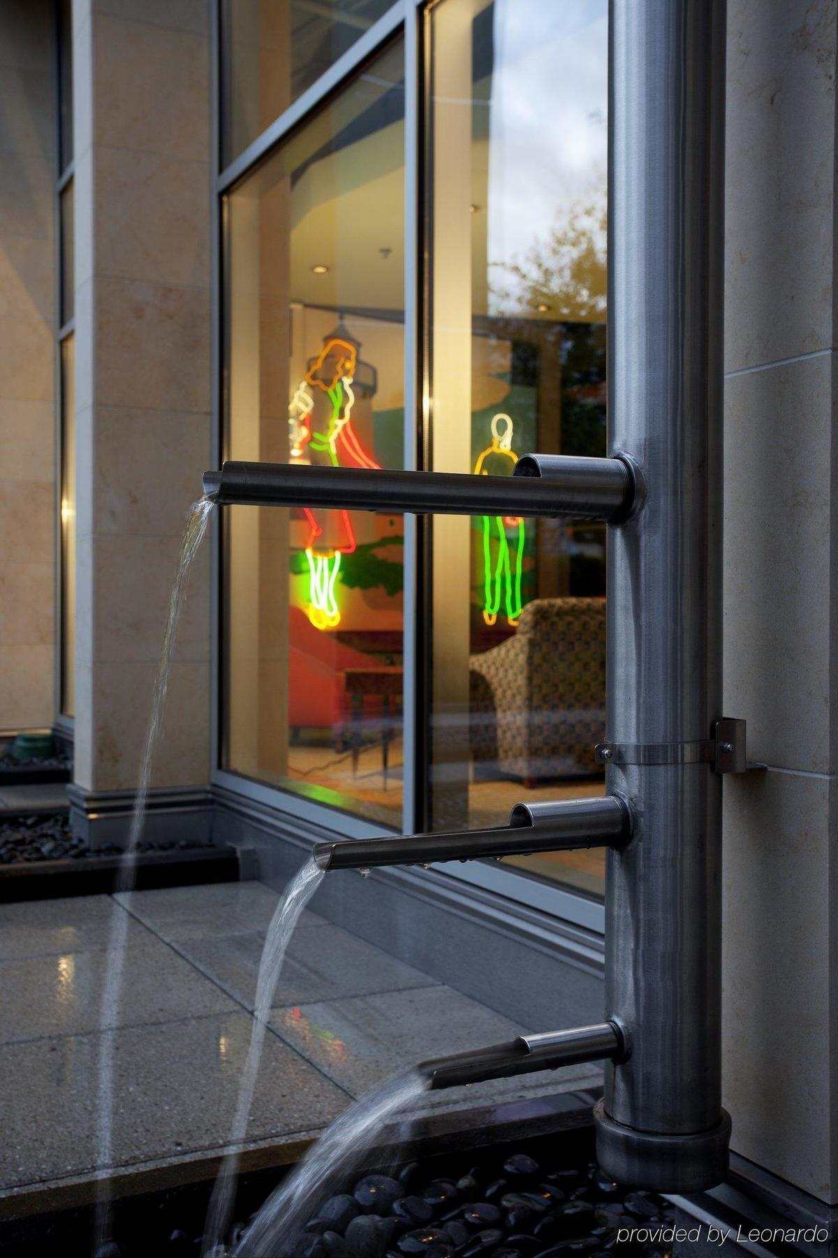 Staypineapple, Watertown Hotel, District Hotel 3*